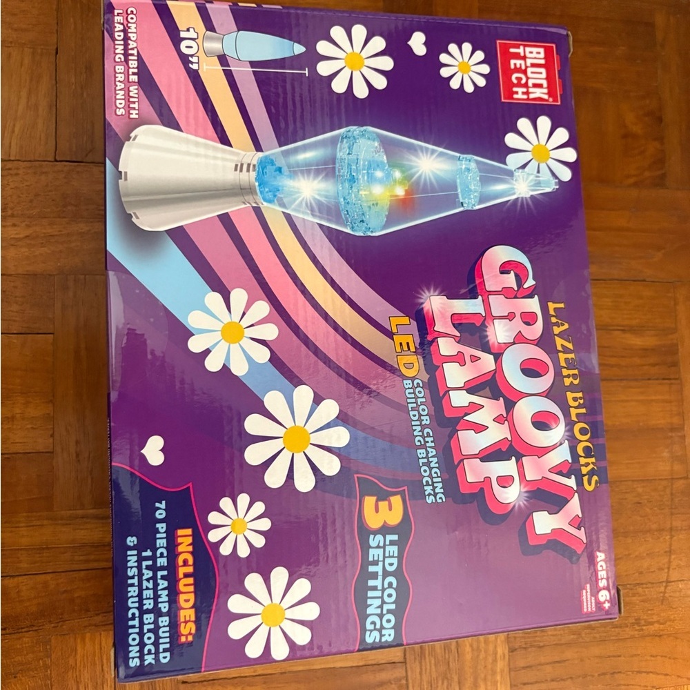 Groovy Lamp with LED Color Settings - Blue and Silver